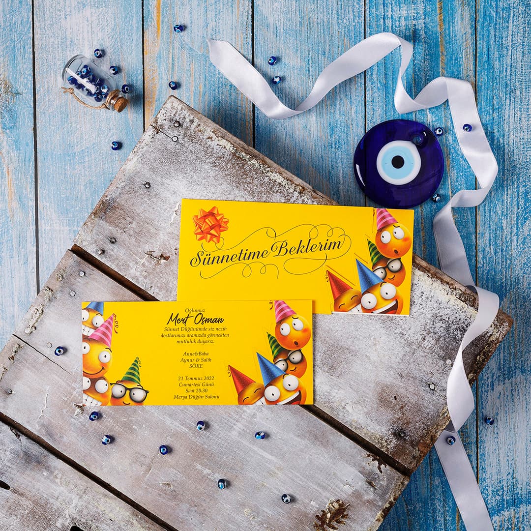 Püsküllü kesme kart sünnet davetiyesi