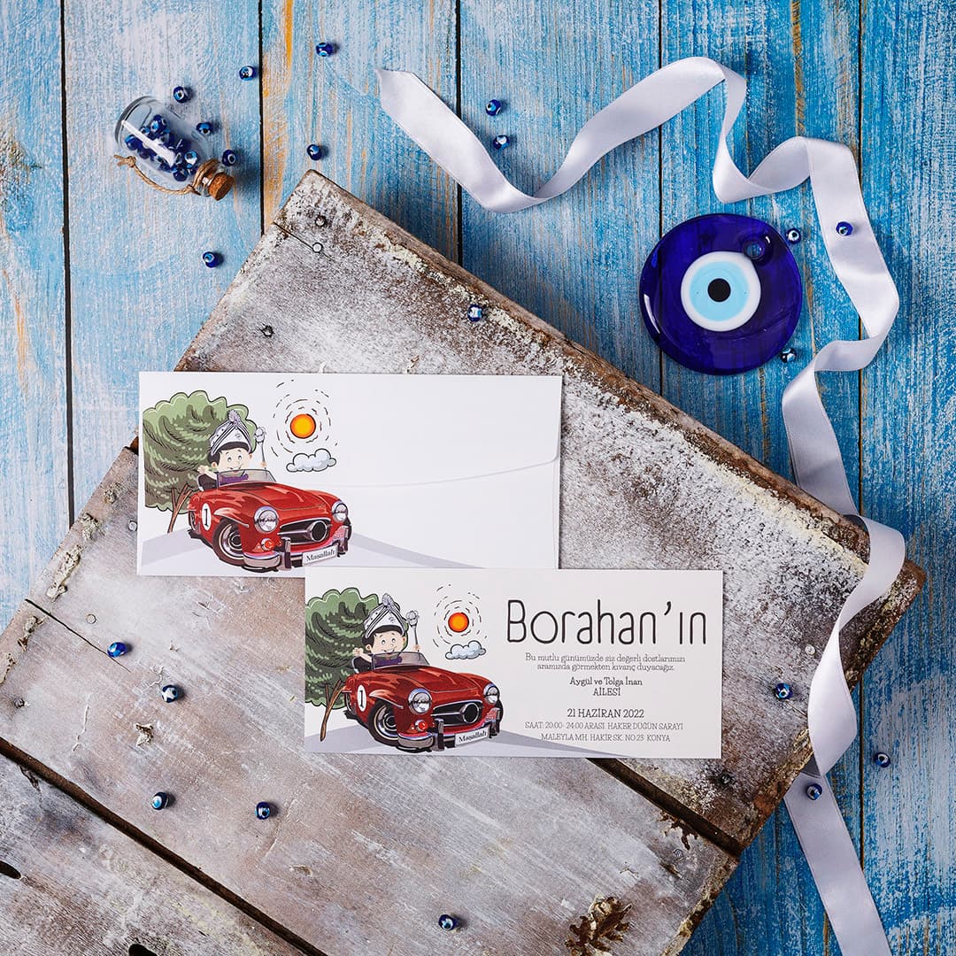 Tuğralı püsküllü beyaz sünnet davetiyesi