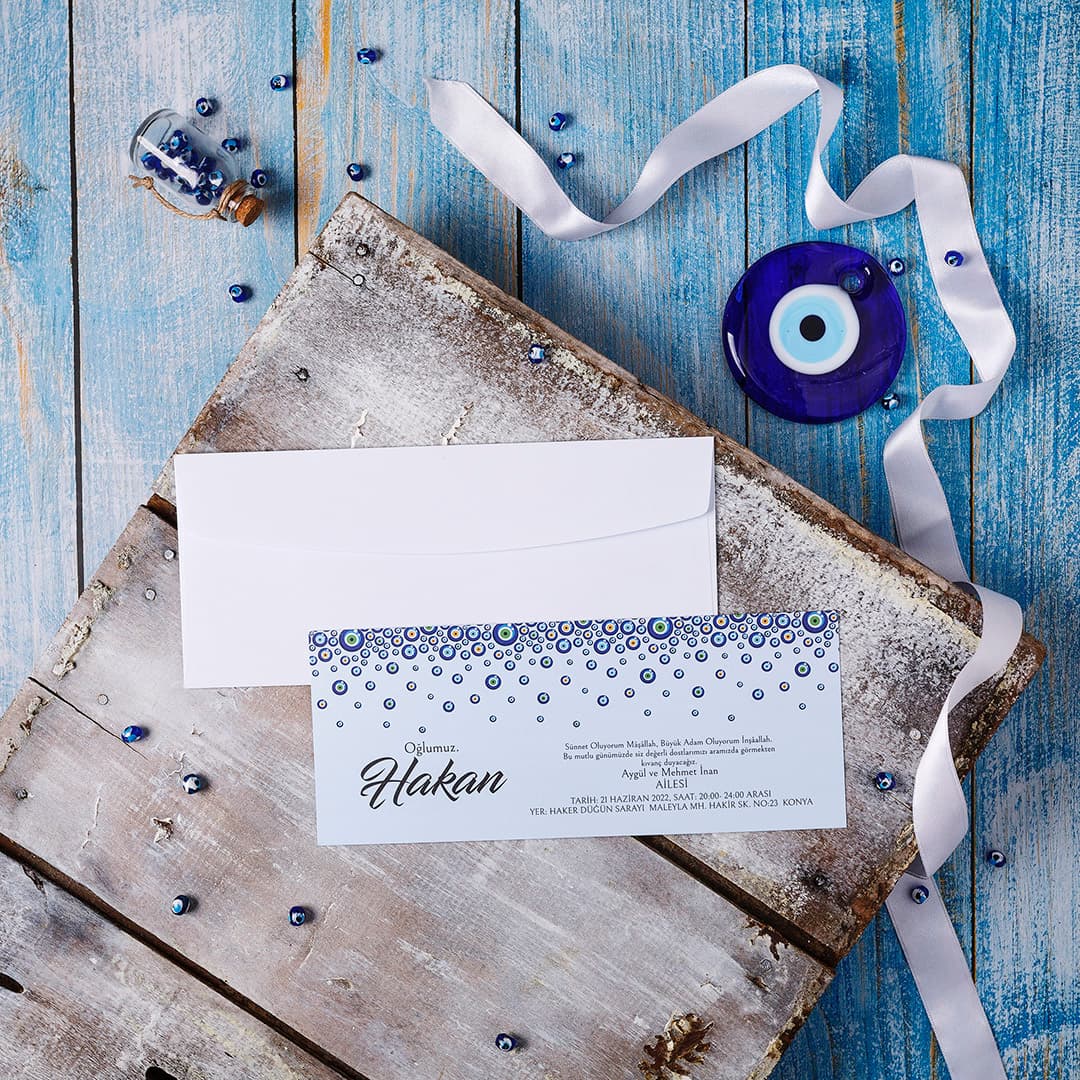 Klasik işlemeli gold kenar sünnet davetiyesi