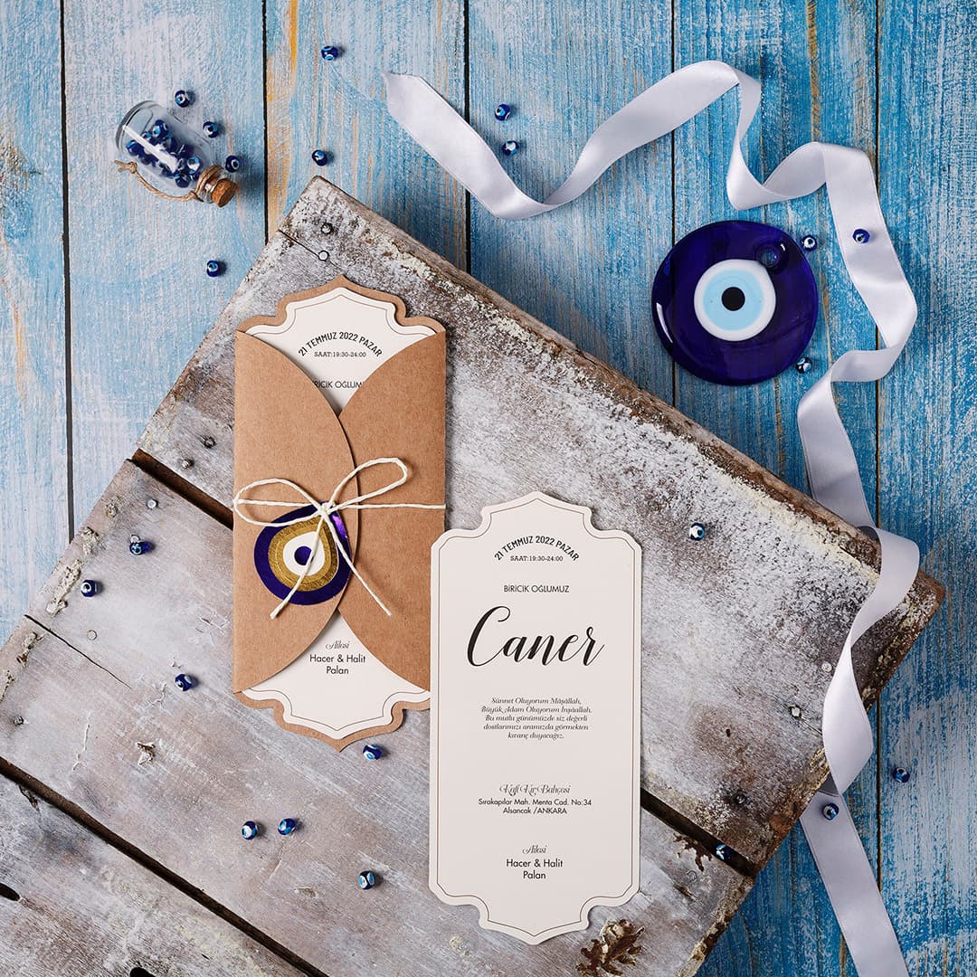 Altın varakli tuğralı sünnet davetiyesi