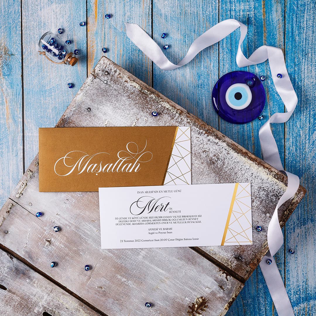 Pastel tonlu bulutlar sünnet davetiyesi